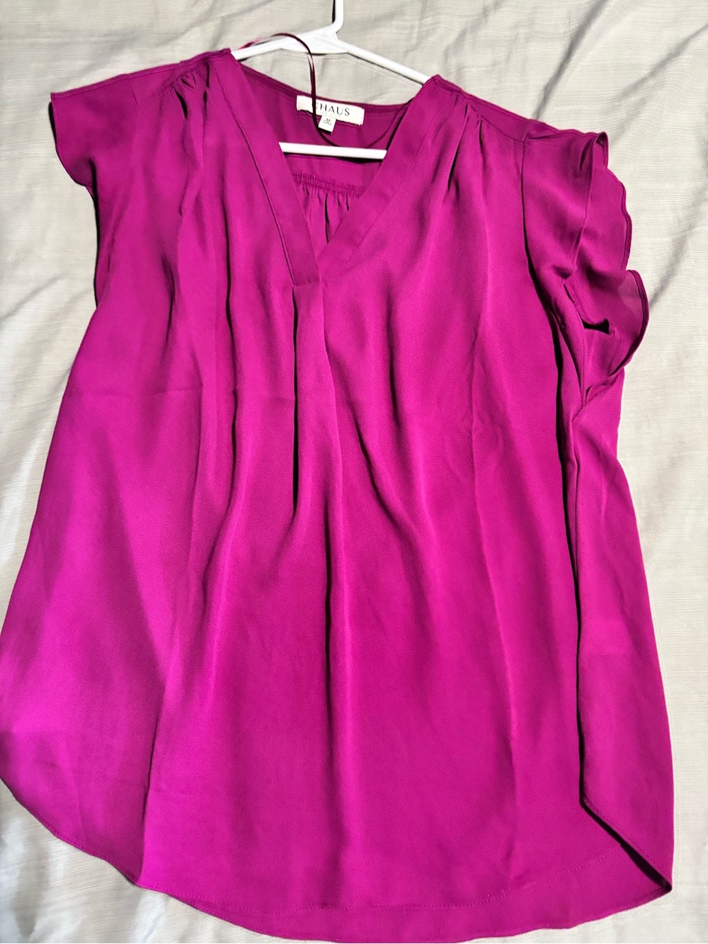 Chaus Magenta V-Neck Cap Sleeve Blouse